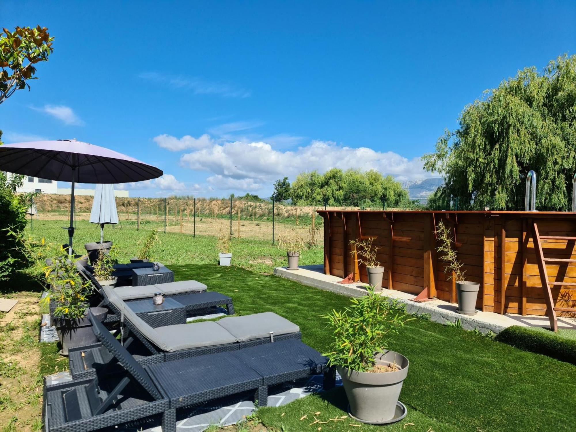 特雷斯Mas Gabelys Superbe Vue Sainte Victoire Jardin Terrasse Et Piscine公寓 外观 照片